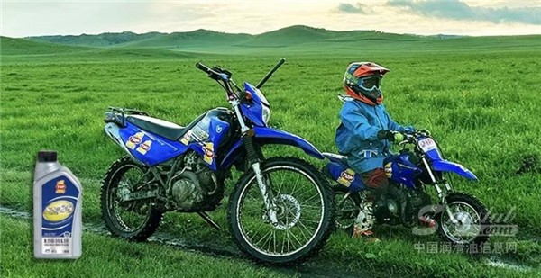 突破（TOP1）潤(rùn)滑油XM88，陪伴賽車(chē)寶小車(chē)手“橫行”草原 (1).jpg